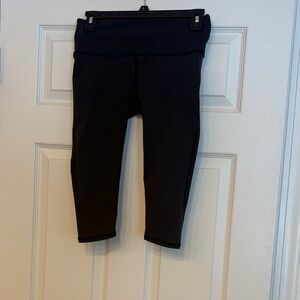 Lululemon Black Cropped Leggings